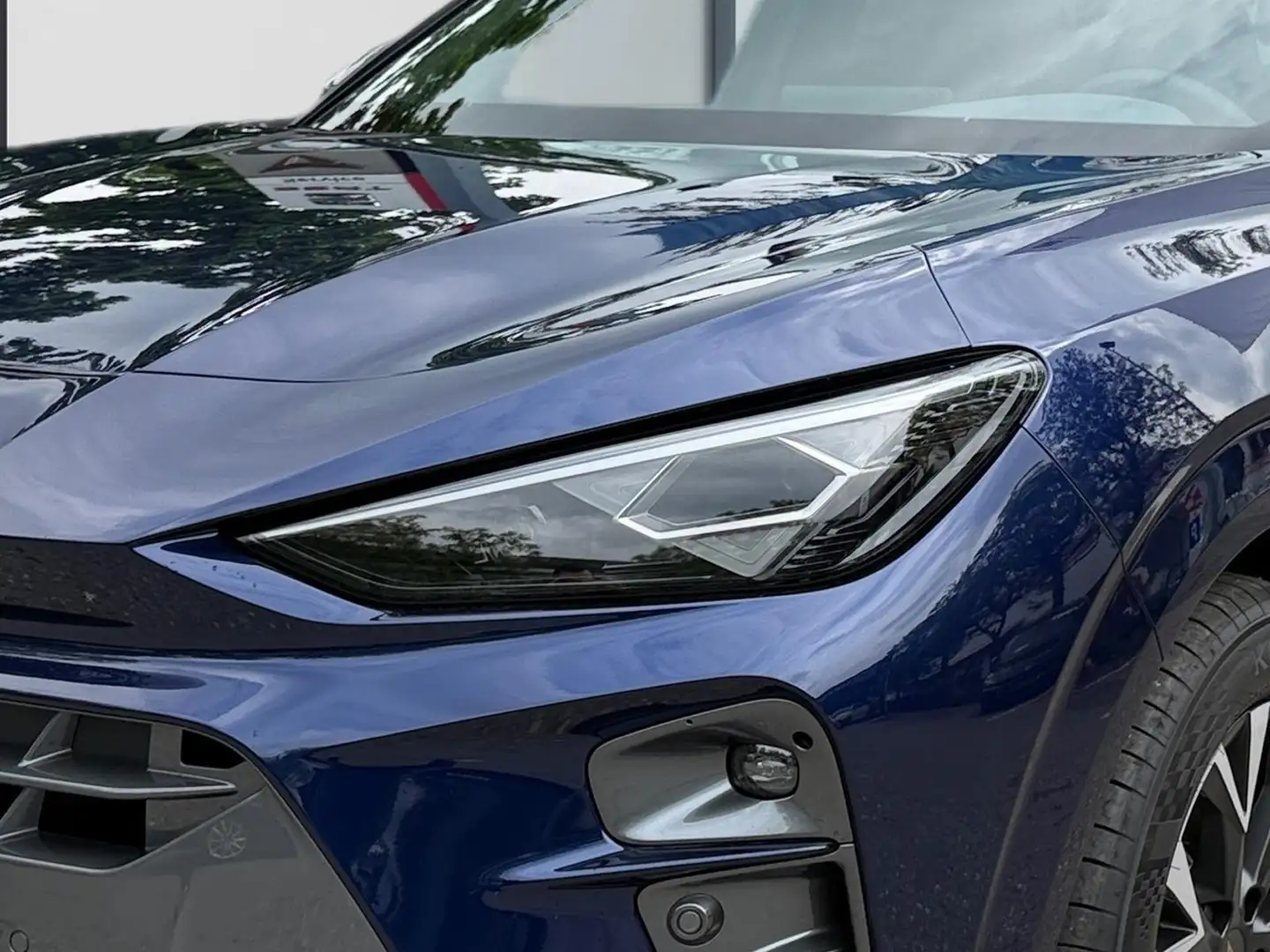 CUPRA Terramar 1.5 eTSI DSG ACC SHZ Matrix Kamera Blau - 2