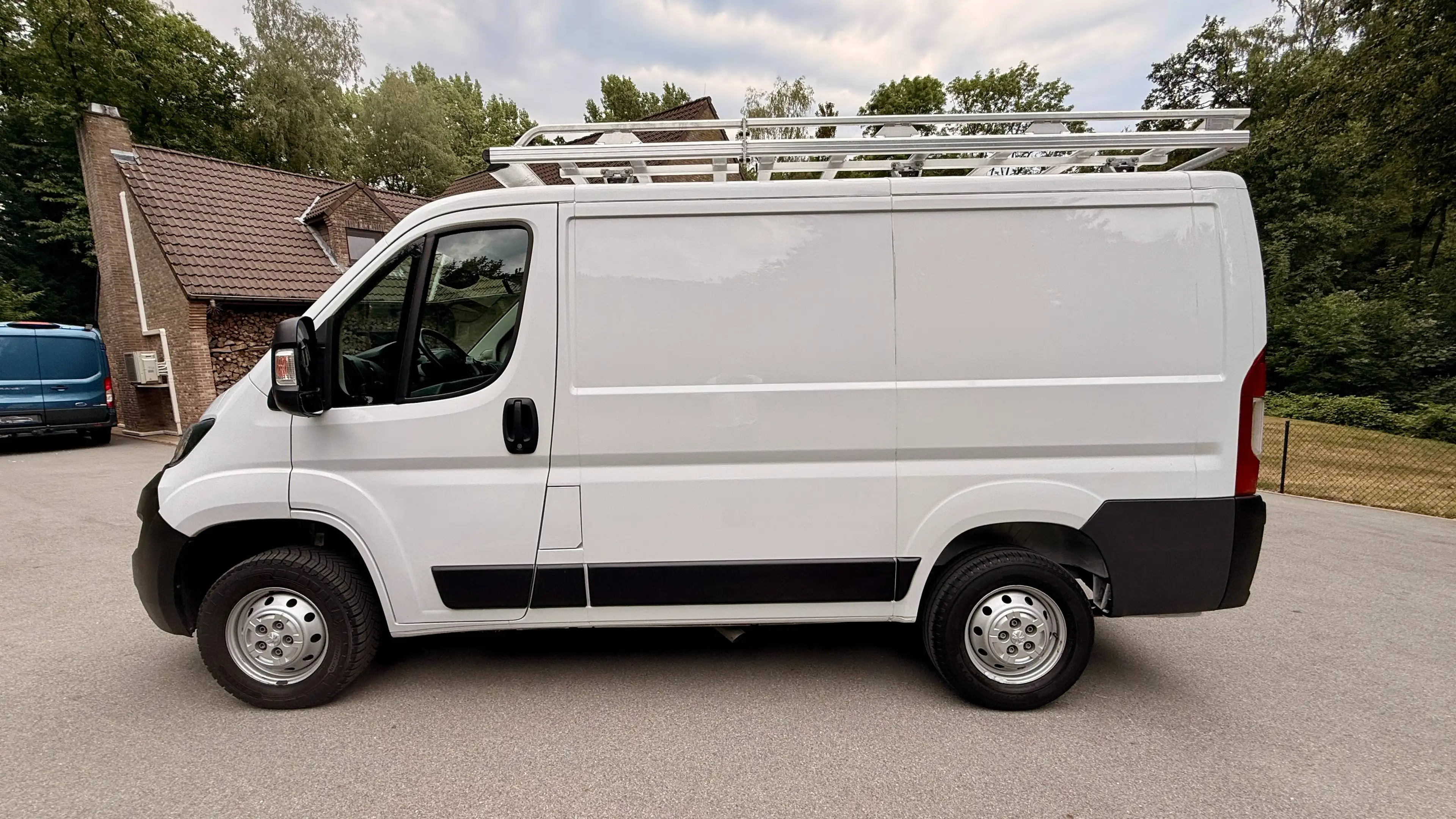 Peugeot Boxer L2 H1 2.2 BLEU HDI 140ch/ SUPER EQUIPEE/1er Propriétaire Belge/ Historique complet/ Garantie 12 Mois — photo 7