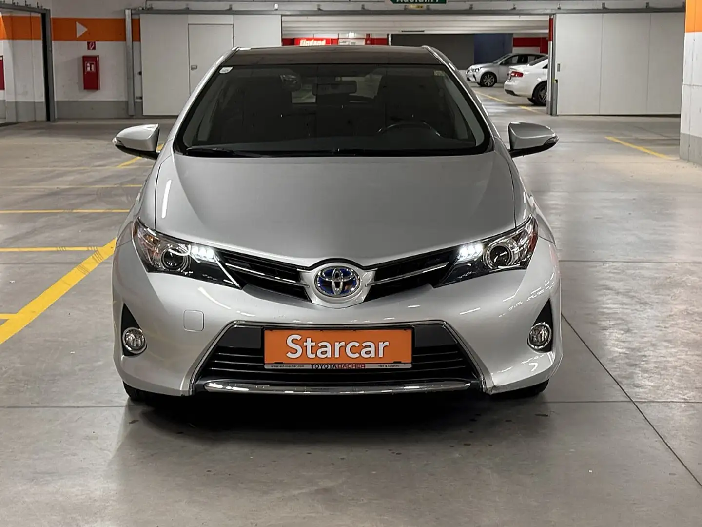 Toyota Auris 1,8 VVT-i Hybrid Active KLIMA*KAMERA*SOFORT FIN... siva - 2