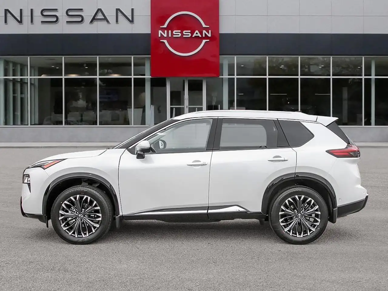 Nissan Rogue снимка Nissan Rogue