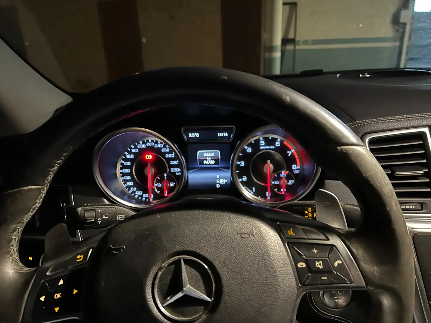 Mercedes-Benz ML 63 AMG ML+63+AMG+4Matic+AMG+SPEEDSHIFT+7G-TRONIC+AMG+Perf Grau - 2