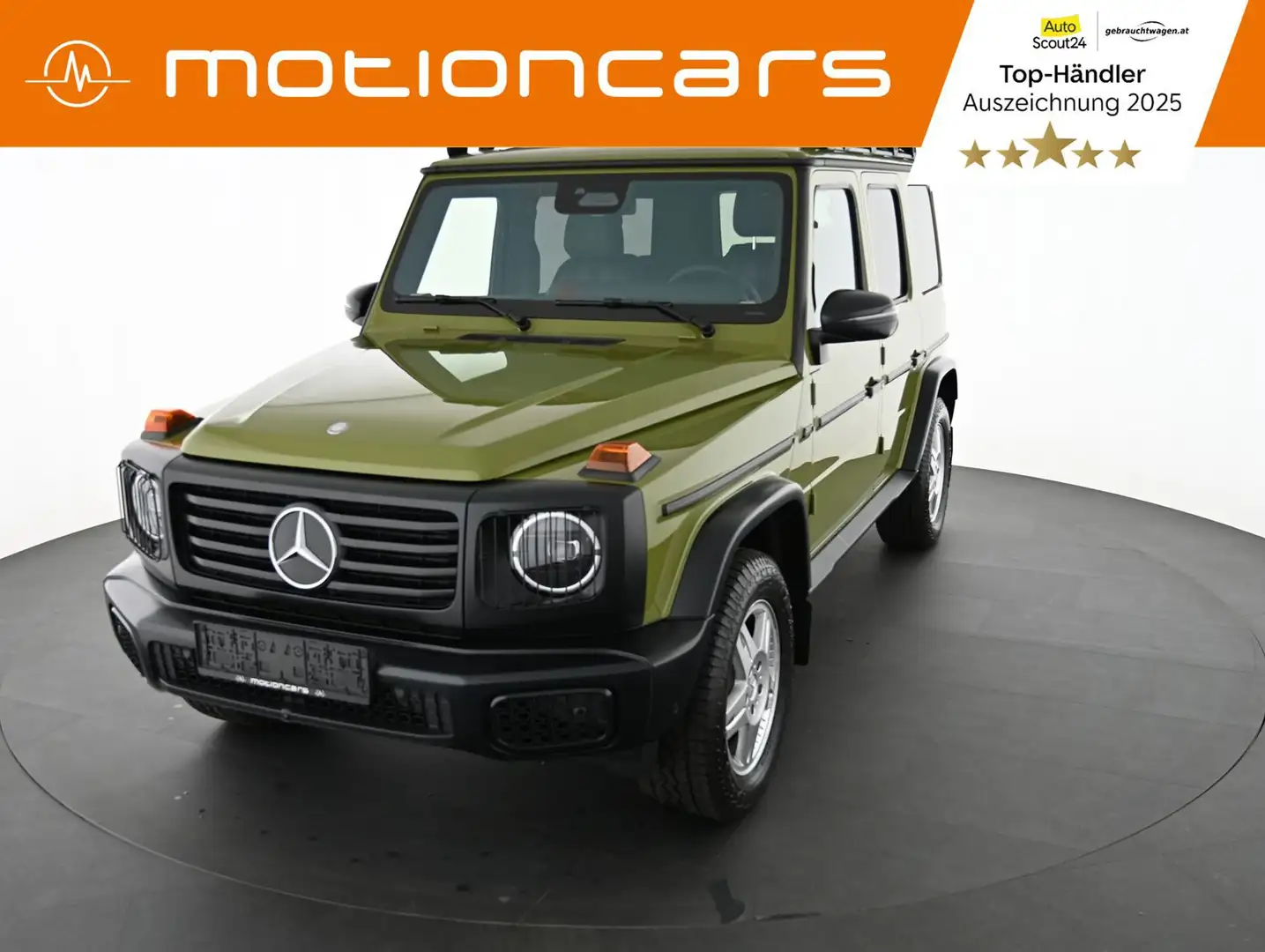 Mercedes-Benz G 450 G-Klasse G 450d STRONGER THAN THE 1980s 1 of 460 Grün - 1