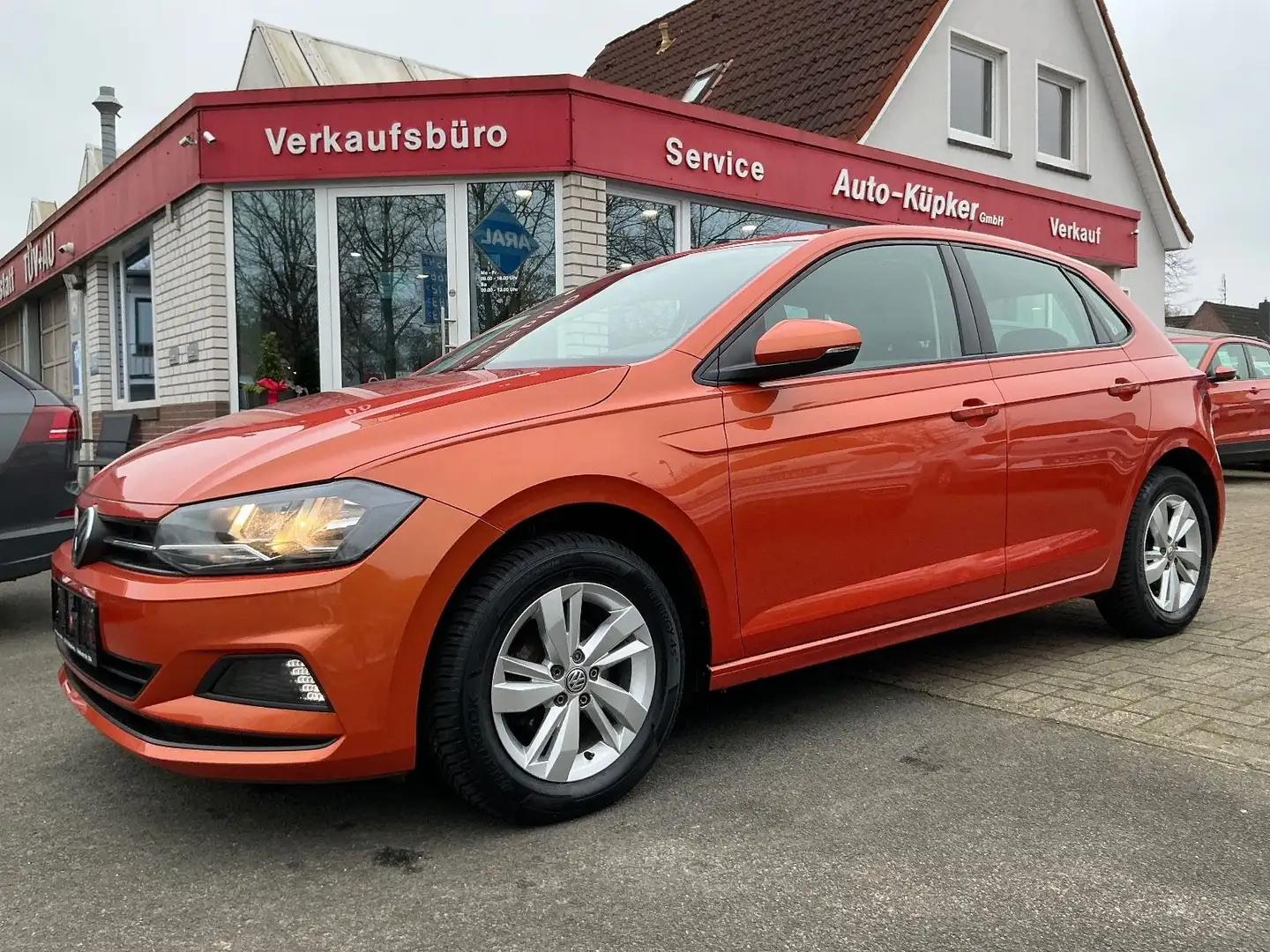Volkswagen Polo VI Comfortline 1.0 TSI BT CarPlay Tempomat Orange - 2