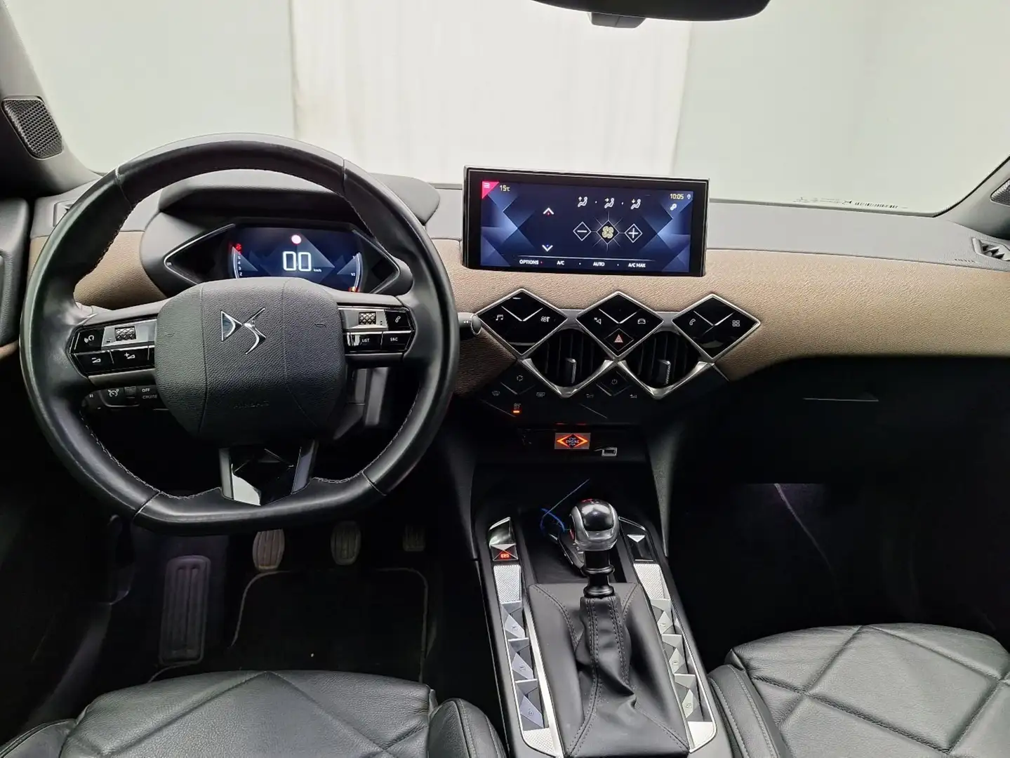 DS Automobiles DS 3 Crossback 1.2 PureTech Grand Chic (EU6.3) Gris - 2