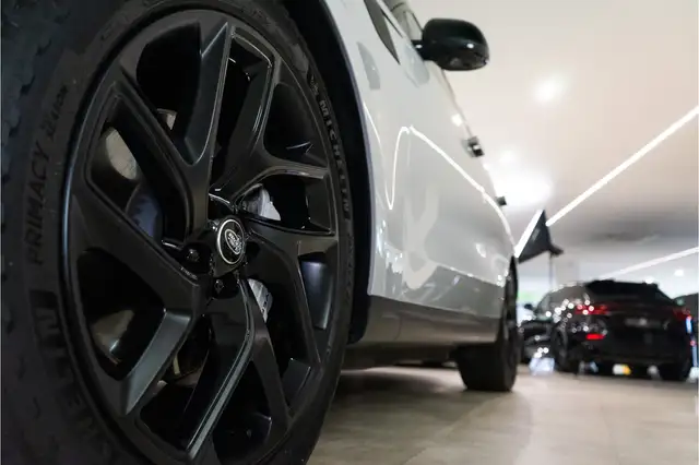Land Rover Range Rover Sport view 12
