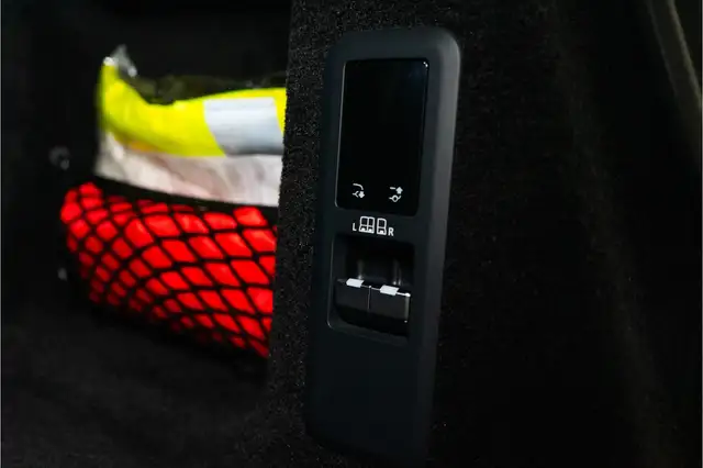 Land Rover Range Rover Sport view 25