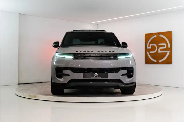 Land Rover Range Rover Sport view 8