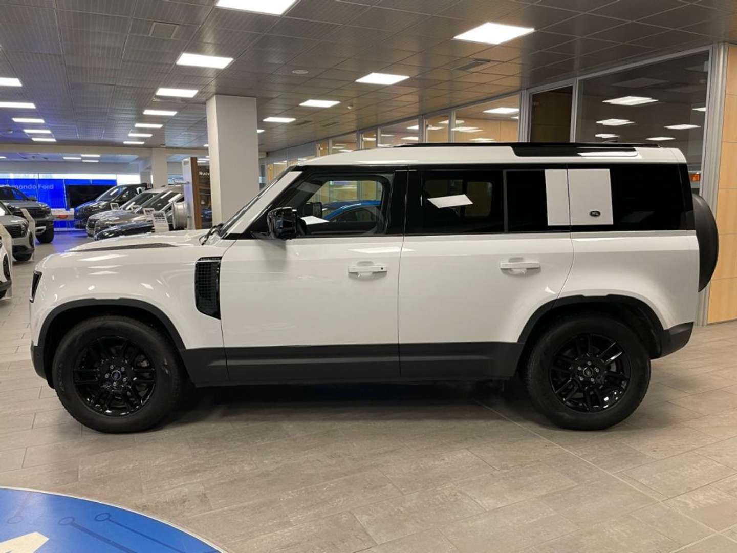 Land Rover Defender 110 SE Awd 3.0d I6 Mhev 200cv -  - Joinsteer - #3