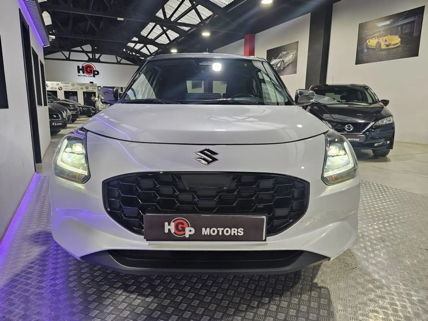 Suzuki Swift 1.2 Dualjet Hybrid 61 kW Comfort+ Weiß - 2