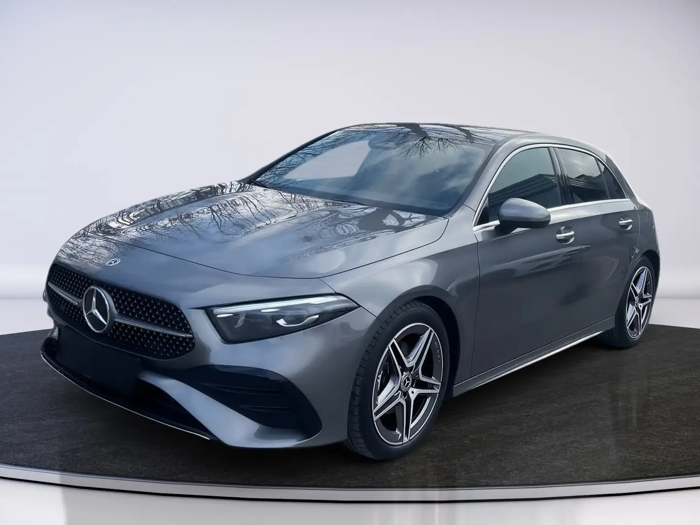 Mercedes-Benz A 180 d Navi,Rückfahrkamera,Klimaautomatik Grau - 2