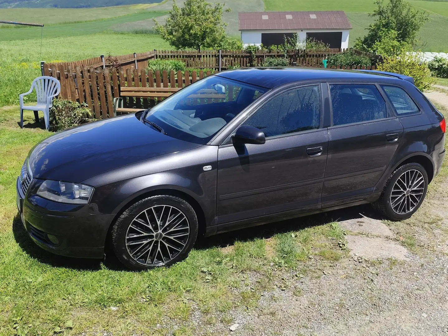 Audi A3 A3 SB Ambiente 1,9 TDI DPF Ambiente Schwarz - 1