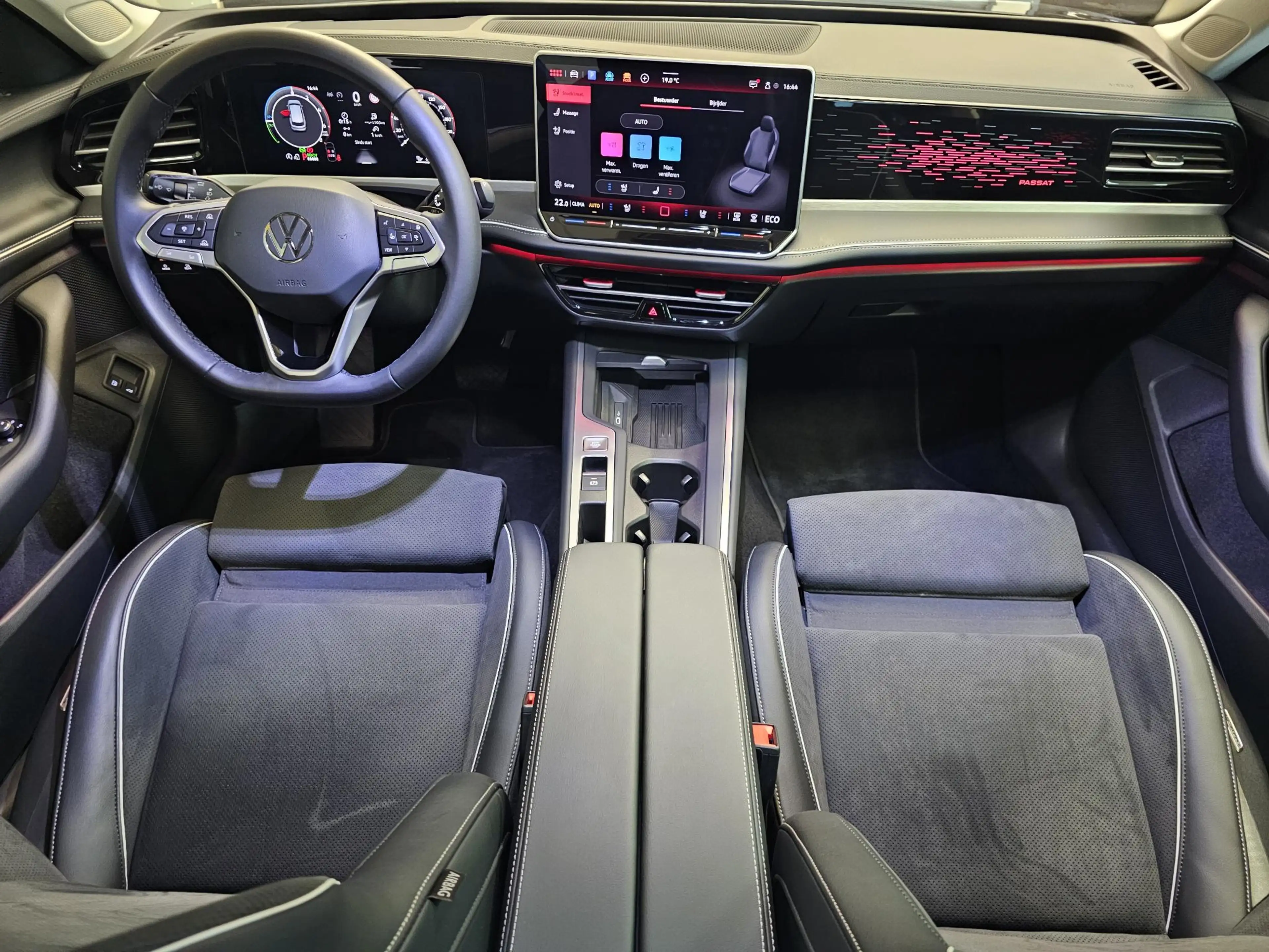 Volkswagen Passat Variant 1.5 eHybrid Elegance | Trekhaak | Stoelventilatie — photo 8