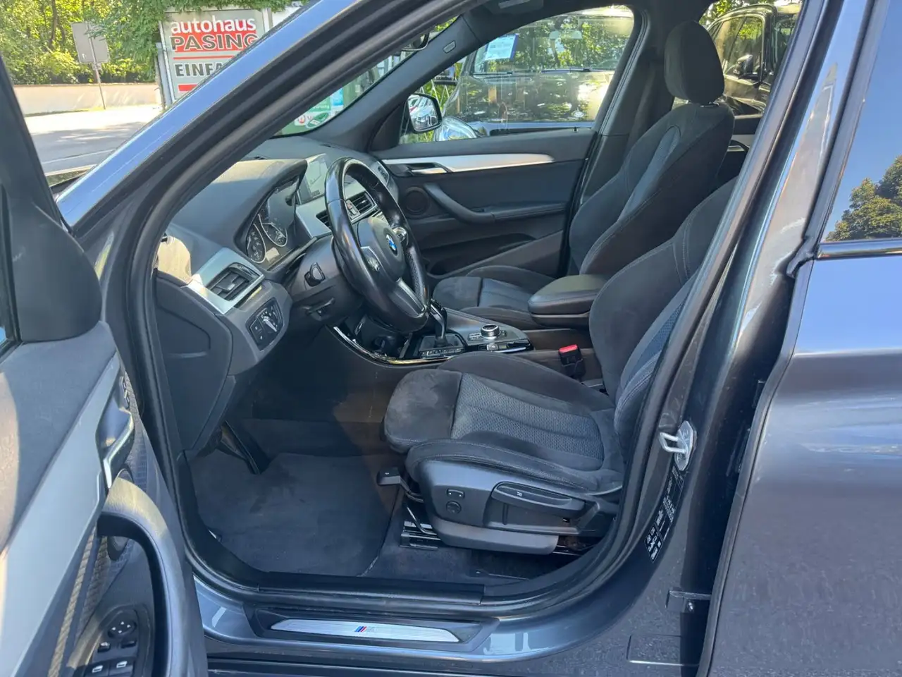 2018 BMW X1 xDrive 20 d M Sport Aut Navi 1 Hand, photograph 9
