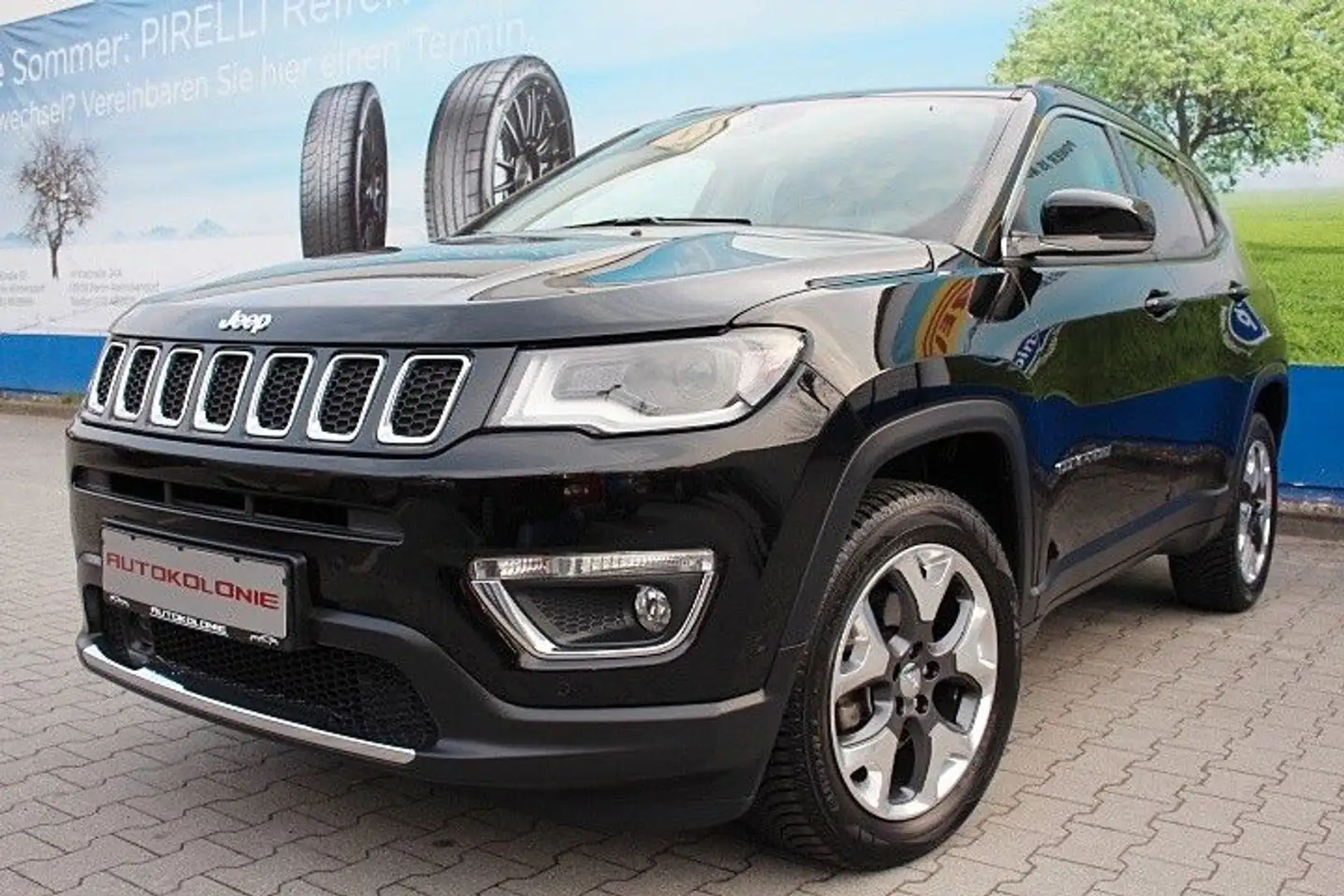 Jeep Compass COMPASS 4WD-AUTOM-LEDER-NAVI-SPUR-KAMERA Schwarz - 1