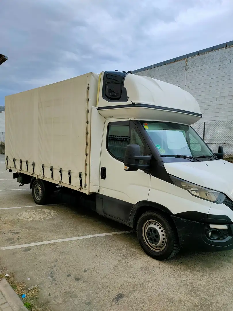 Iveco Daily Chasis Cabina 35C15/2.3 /P 4100 Tor 146 Blanco - 2
