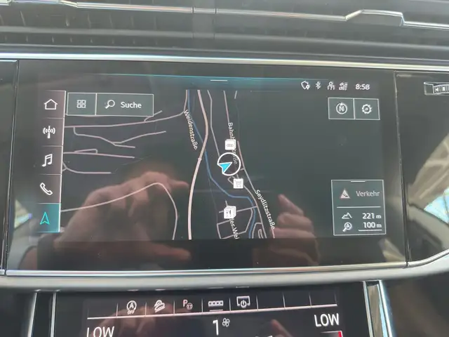 Audi Q8 view 13
