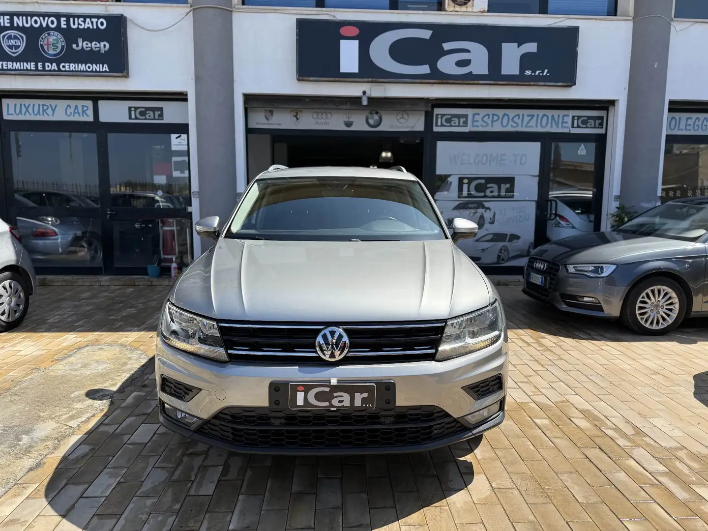 Volkswagen Tiguan Tiguan II 2.0 tdi Business 4motion 150cv dsg Grigio - 1