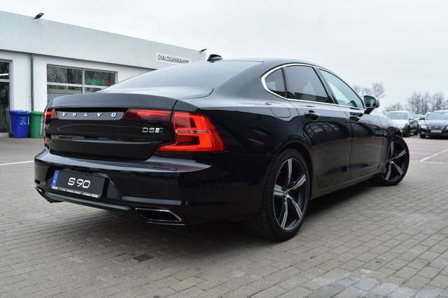 Volvo S90 D5 R-Design AWD Navi*Pano*RFK*HU*MIETKAUF