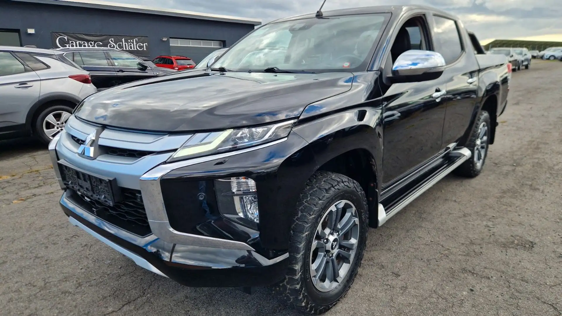 Mitsubishi L200 Top Doppelkabine 4WD Leder 360* Totwinkel Schwarz - 1