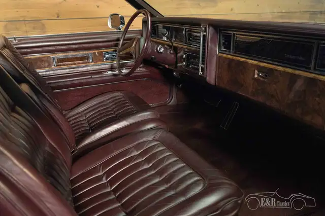 Oldsmobile Toronado view 14