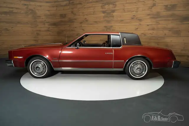 Oldsmobile Toronado view 7