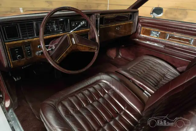 Oldsmobile Toronado view 2