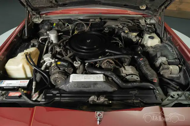 Oldsmobile Toronado view 3