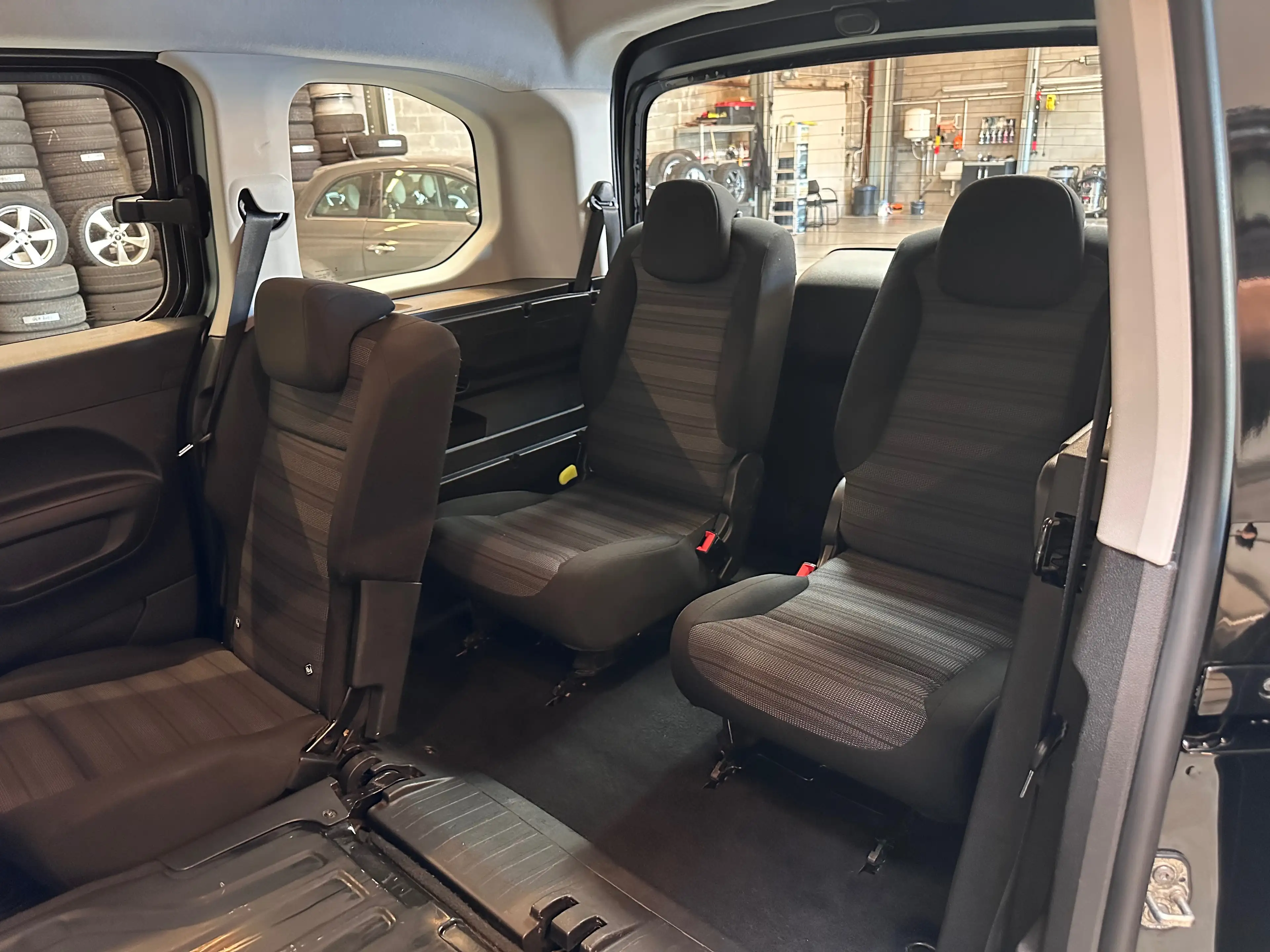 Opel Combo Life *GARANTIE 12 MOIS* 7Pl. Combo Life 1.5  L2H1 Edition XL — photo 12