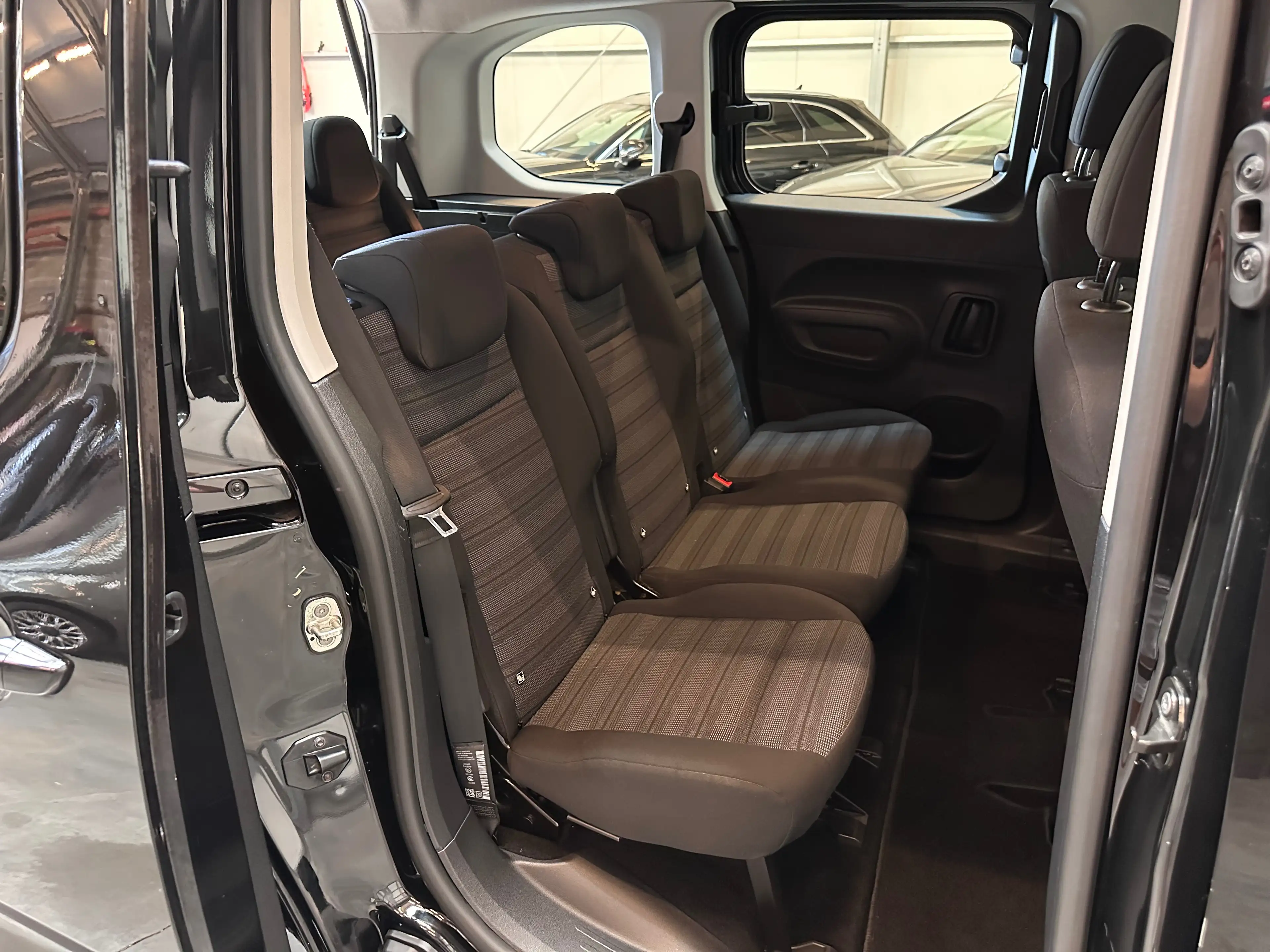 Opel Combo Life *GARANTIE 12 MOIS* 7Pl. Combo Life 1.5  L2H1 Edition XL — photo 14