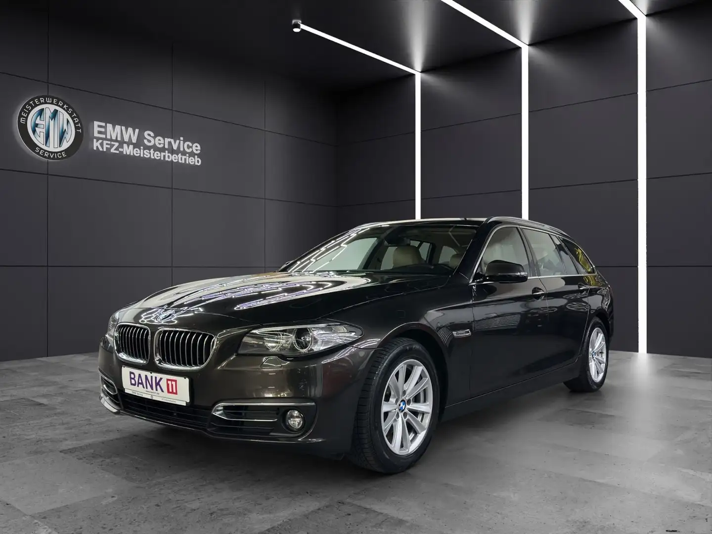 BMW 520 d F11 Aut.AHK* HiFi PDC Unfallfrei Braun - 1