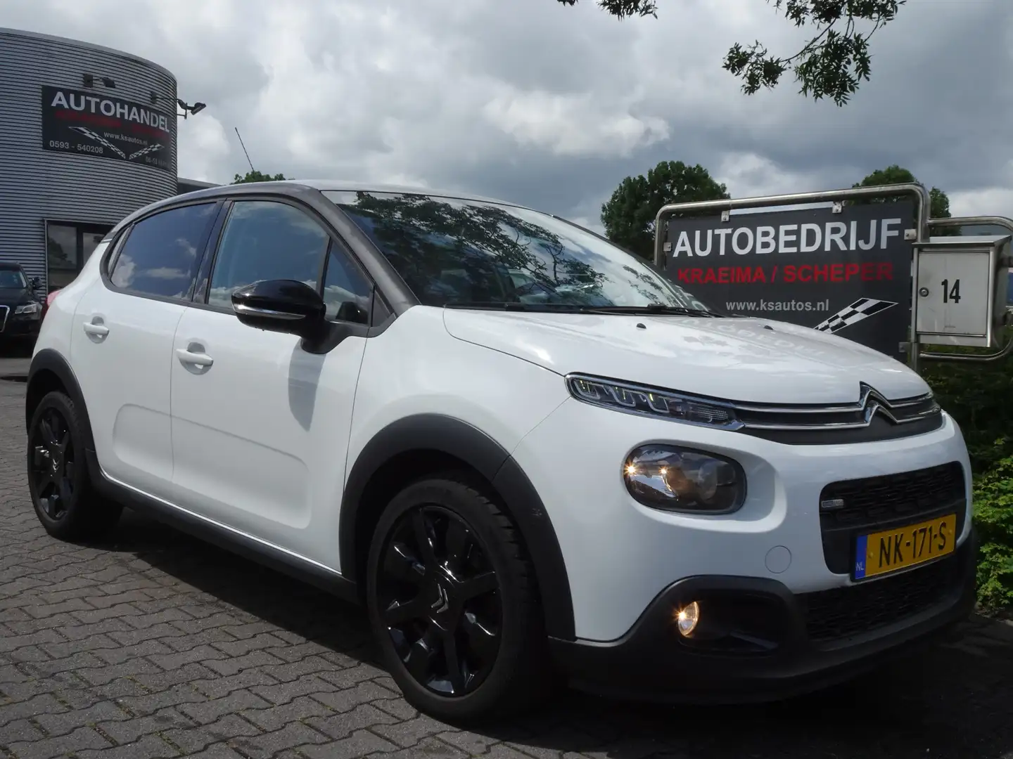 Citroen C3 1.2 PureTech S&S Shine Wit - 1