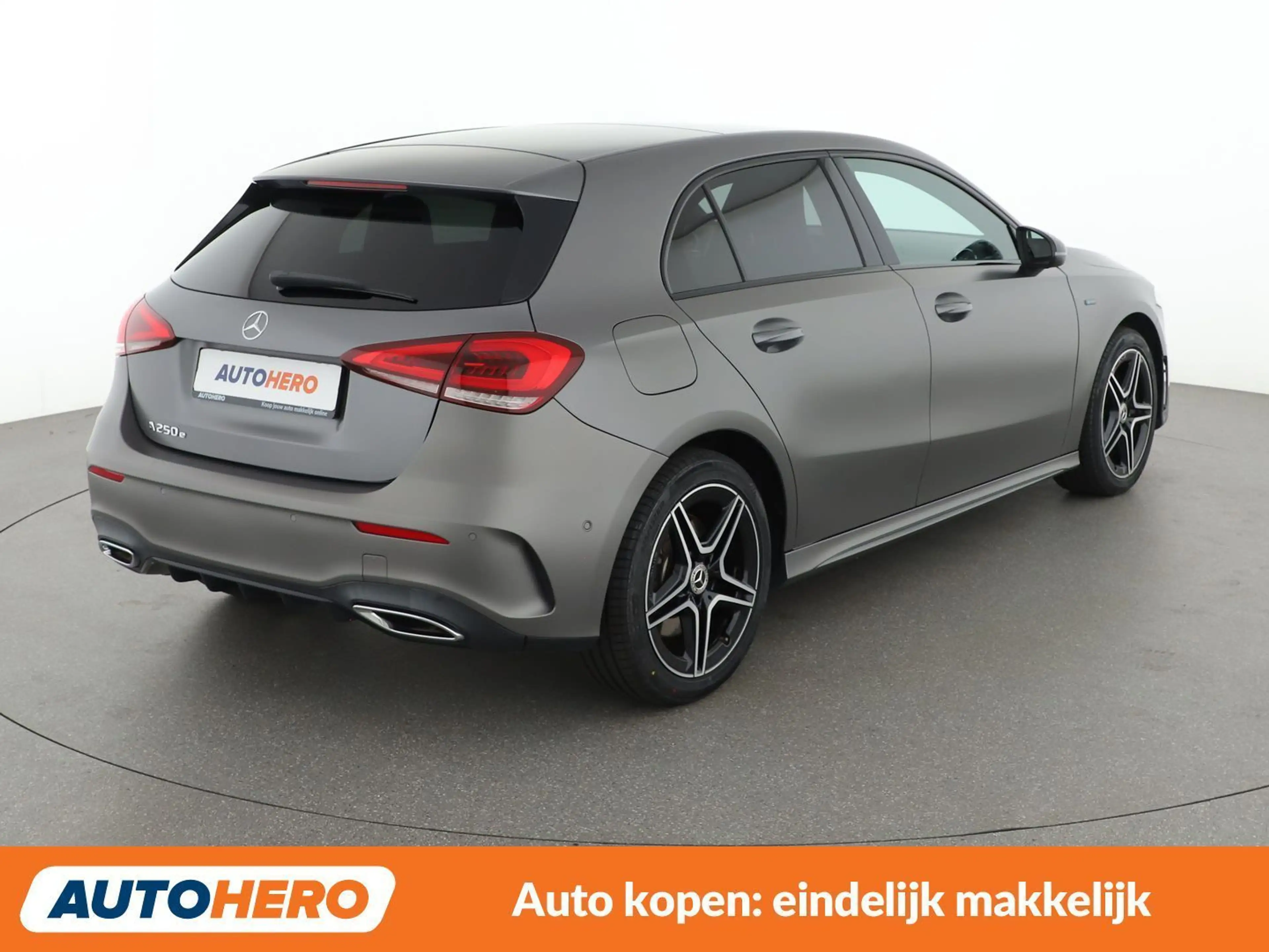 Mercedes-Benz A 250 A 250e Premium — photo 7