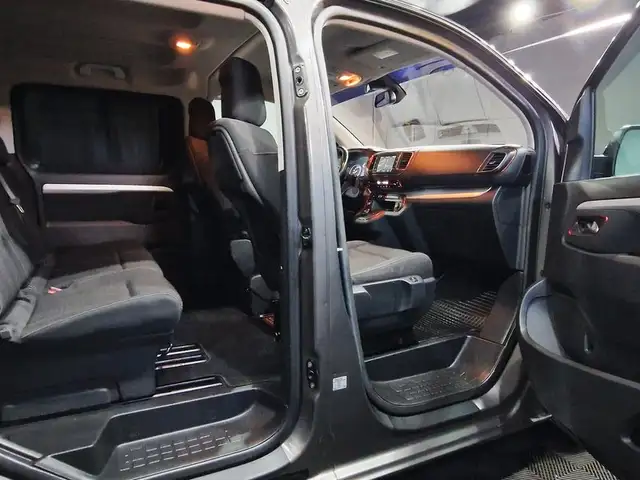 Opel Zafira view 11