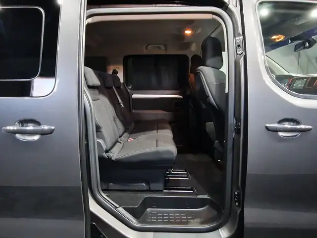 Opel Zafira view 13
