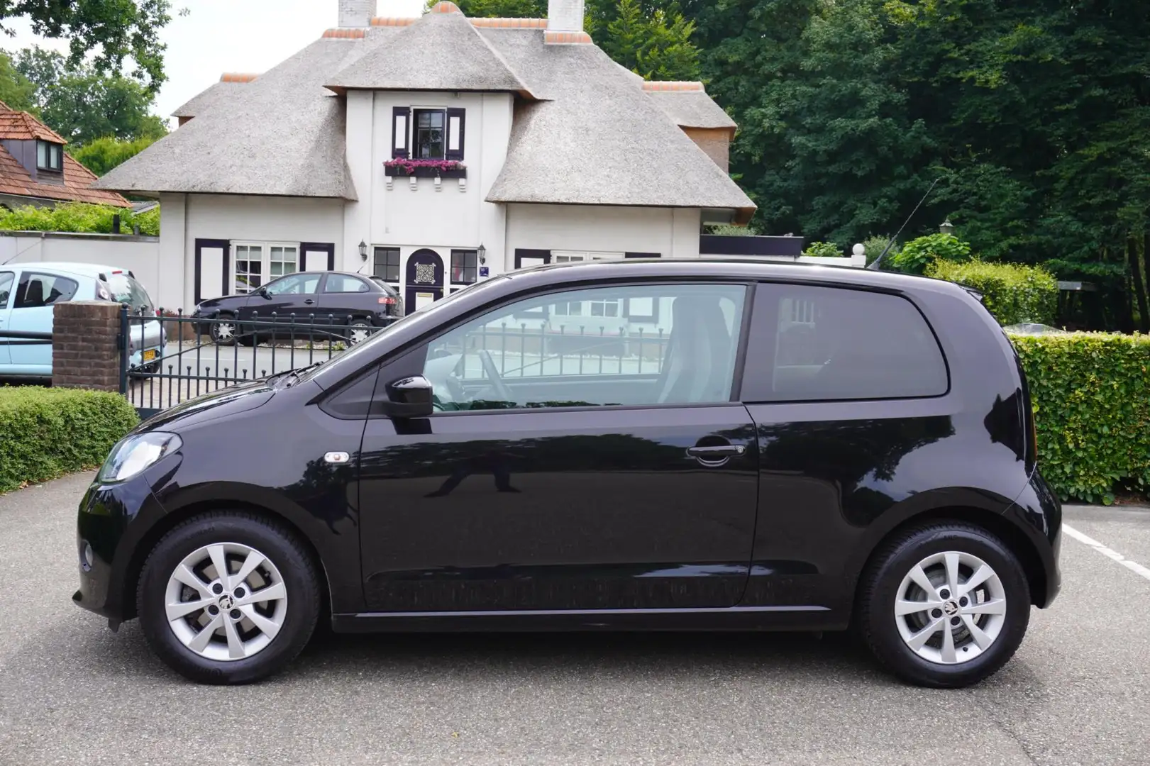 Skoda Citigo 1.0 Greentech Tour Navi Airco Cruise Negro - 2