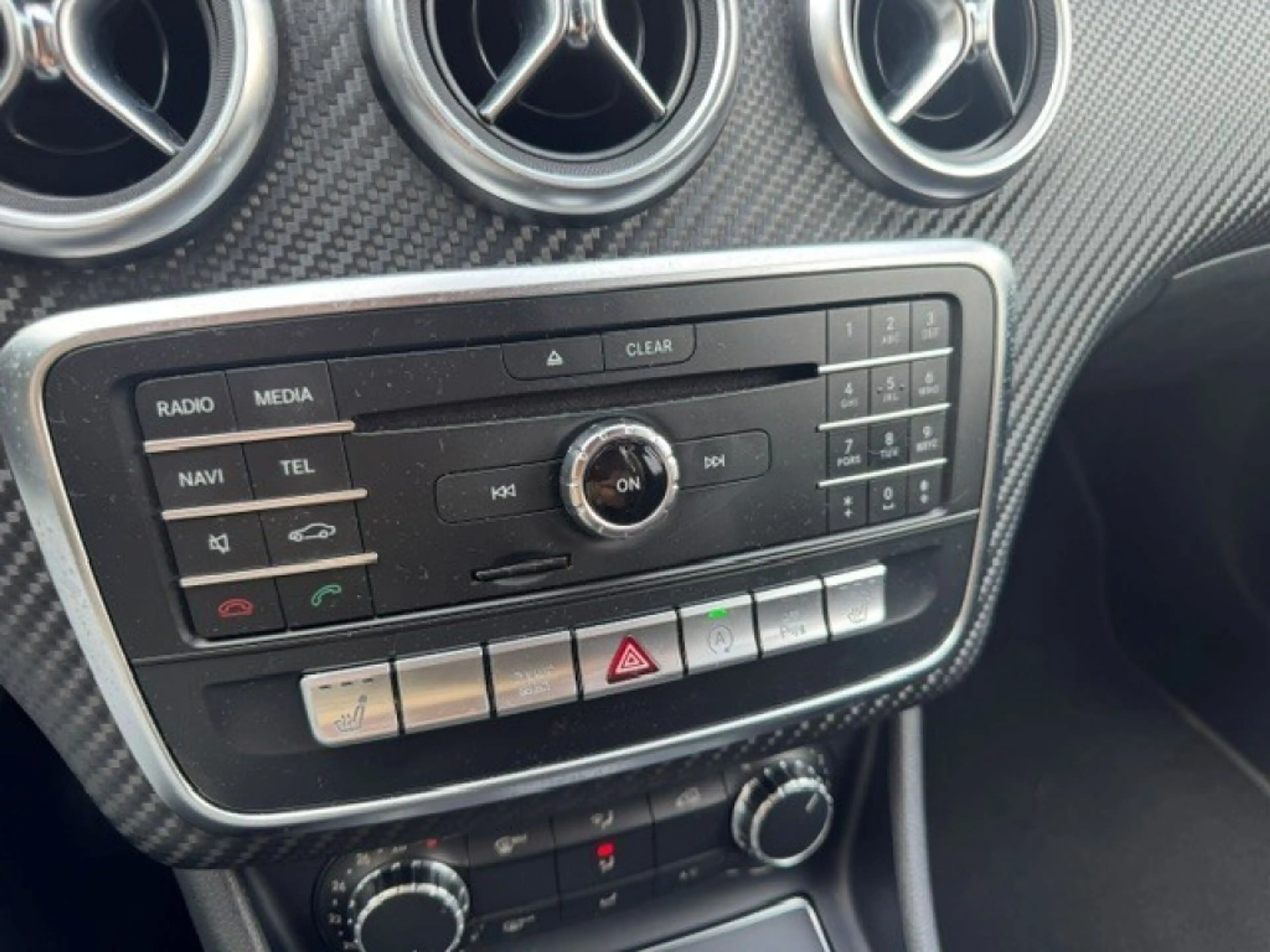 Mercedes-Benz A 200 Motorsport Edition AMG look — photo 26