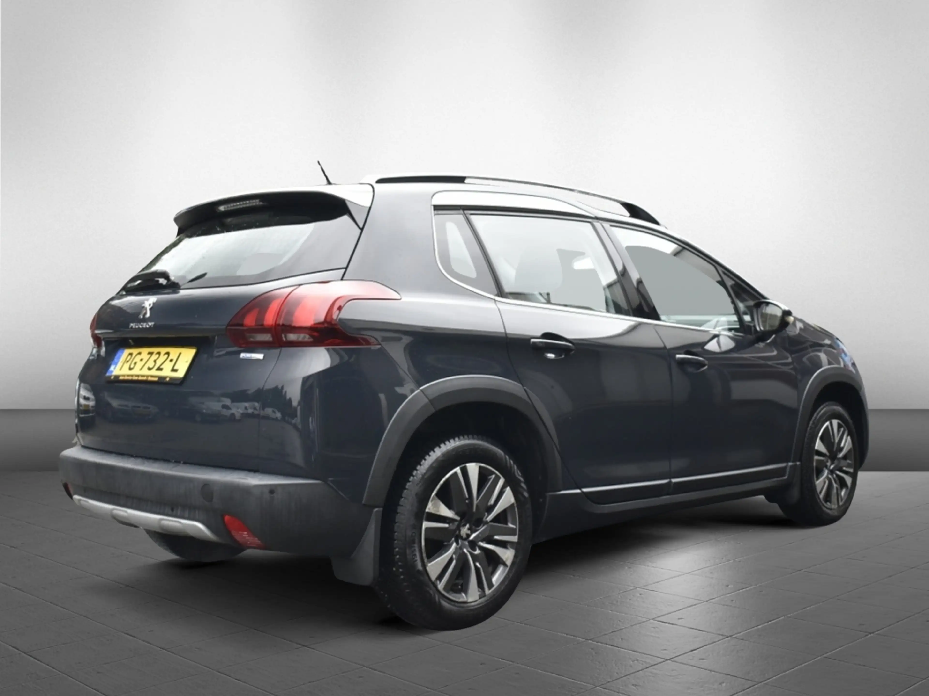 Peugeot 2008 1.2 PureTech Allure/ nieuwe Motor — photo 5