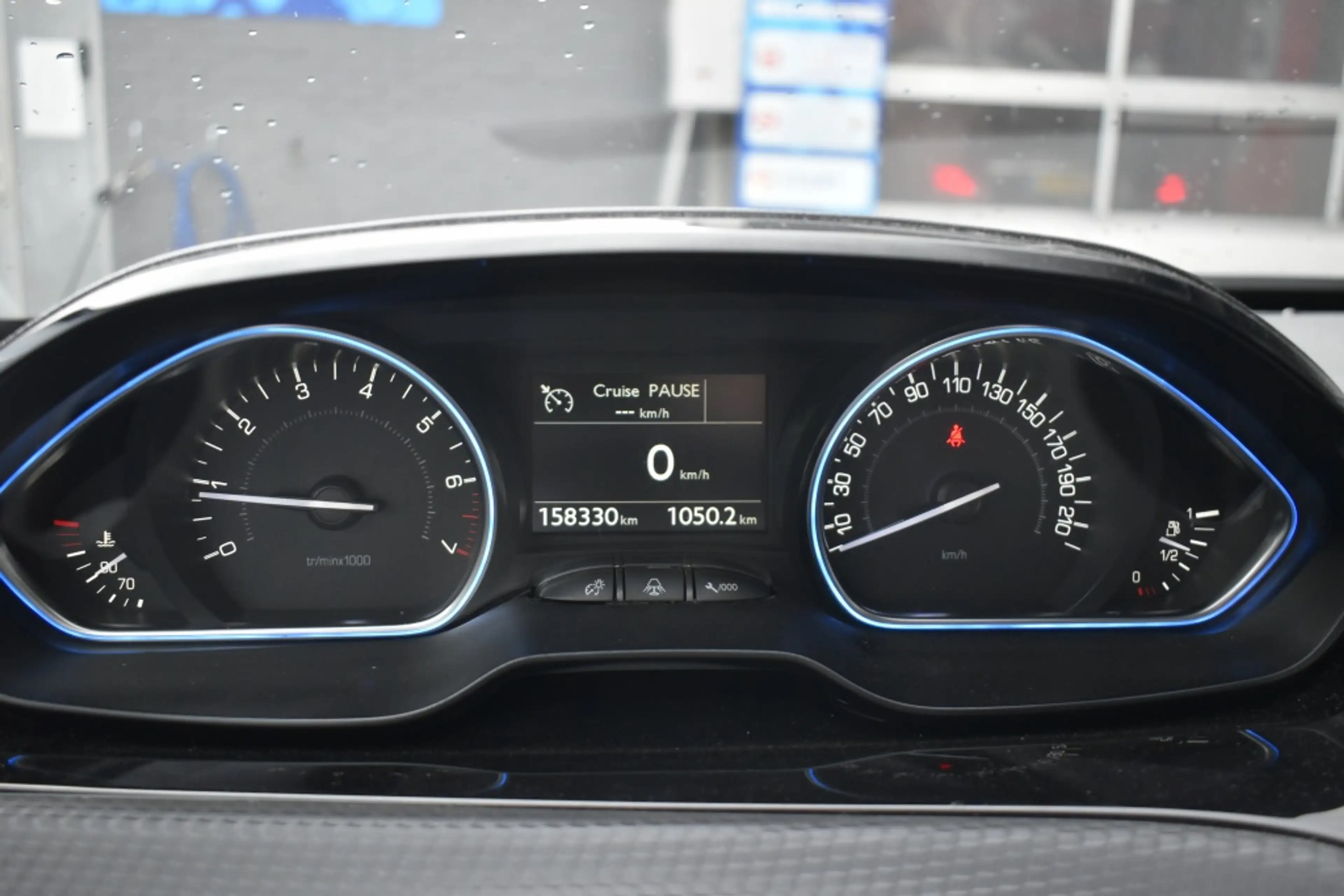 Peugeot 2008 1.2 PureTech Allure/ nieuwe Motor — photo 19