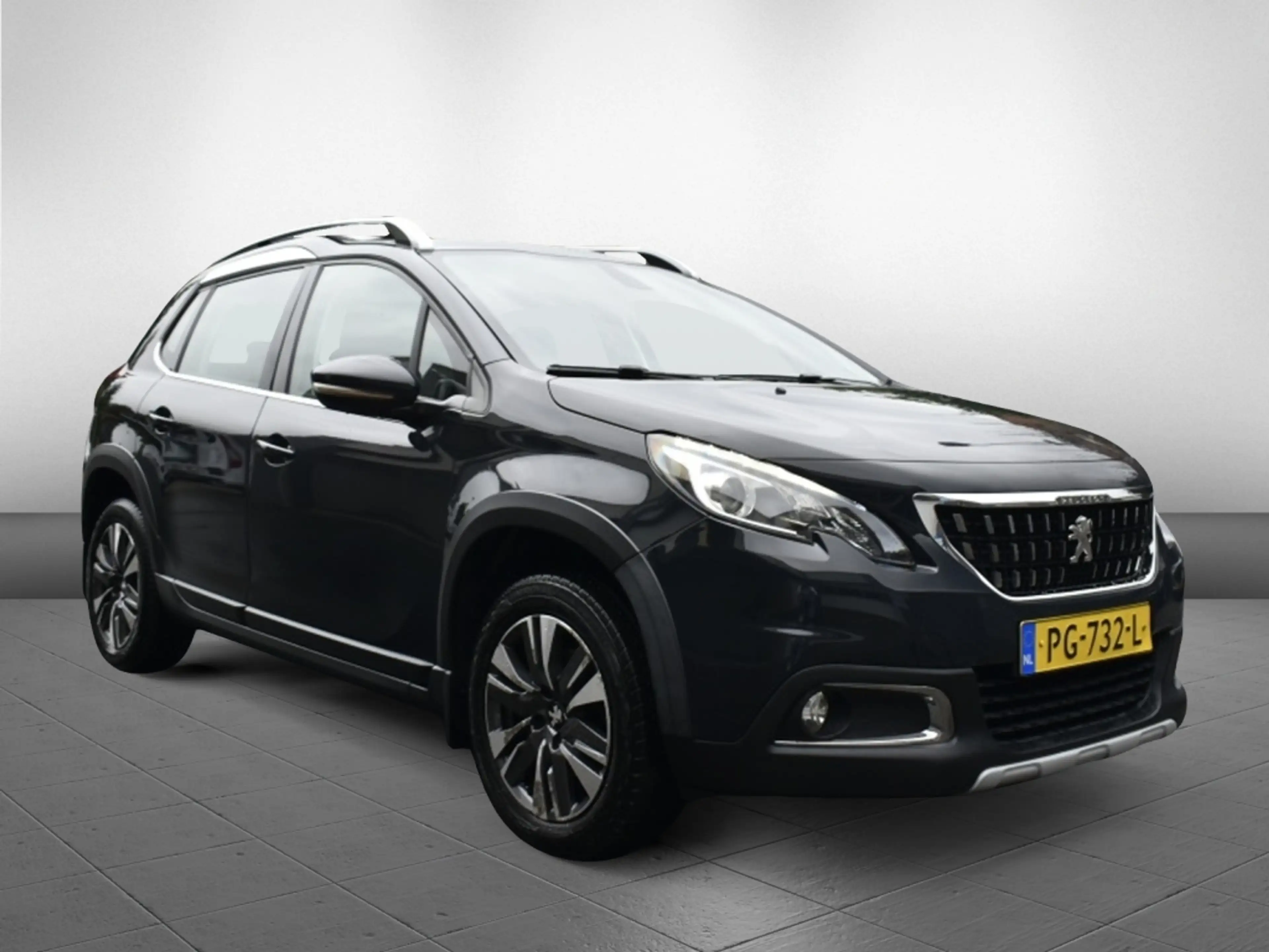 Peugeot 2008 1.2 PureTech Allure/ nieuwe Motor — photo 3