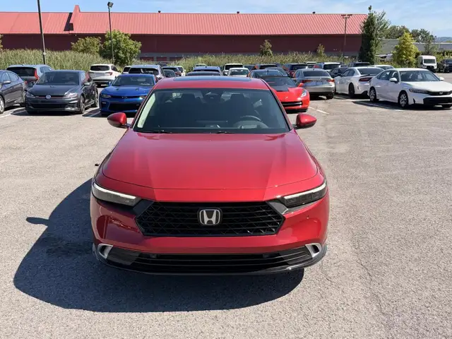 Honda Accord 2026 — photo 2