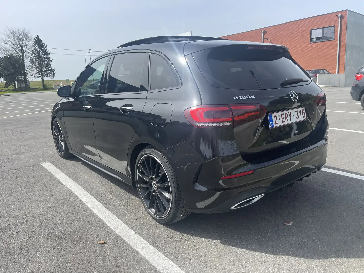 Mercedes-Benz B 180 Mercedes Benz B 180d AMG LINE Pack Night - 1