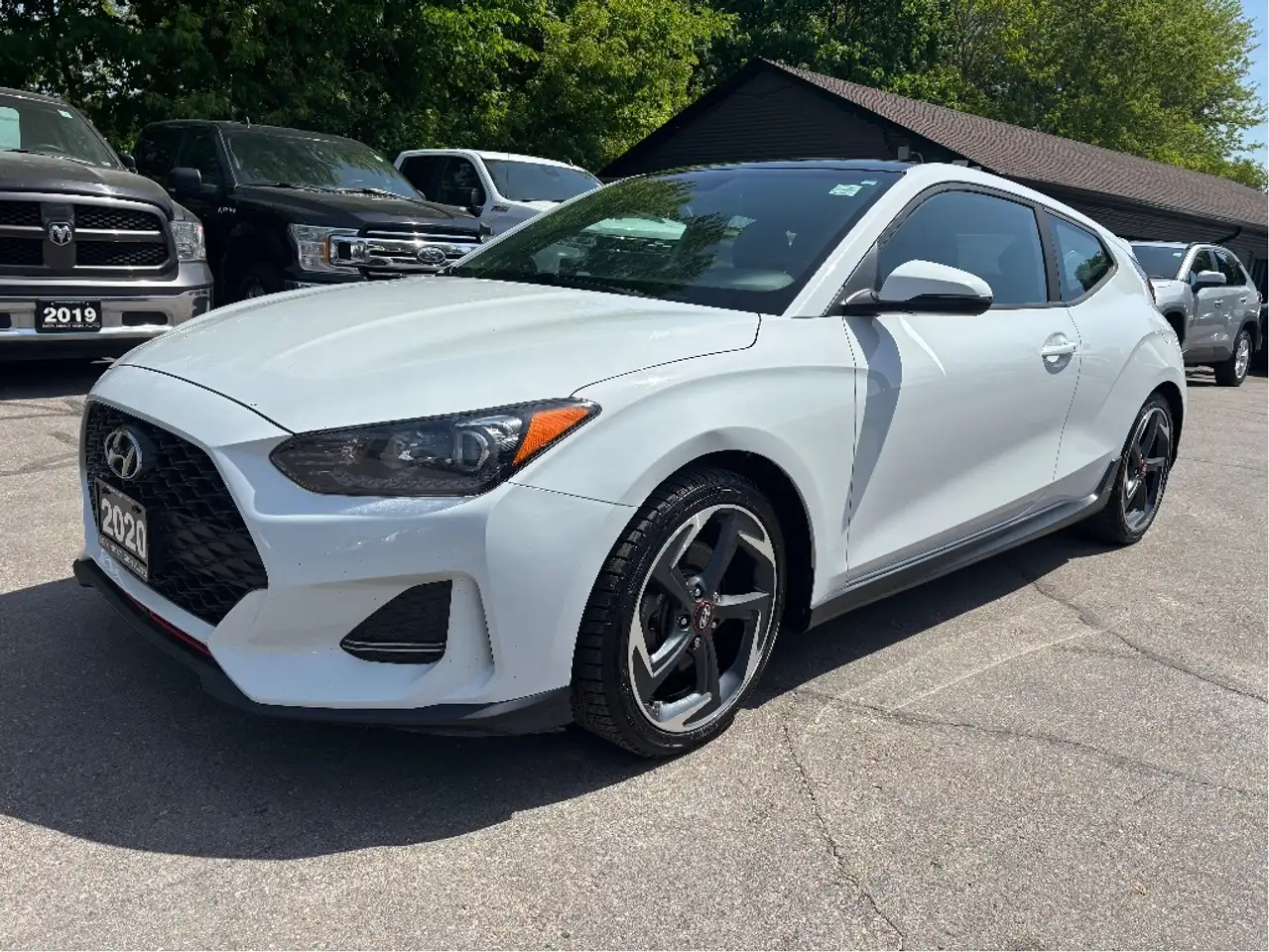 Hyundai VELOSTER снимка Hyundai VELOSTER