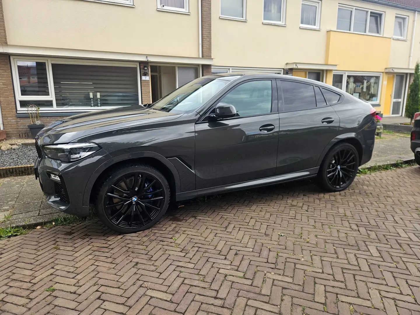 BMW X6 X6  M50i High Executive Grijs - 2