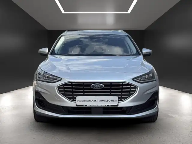 Ford Focus view 9