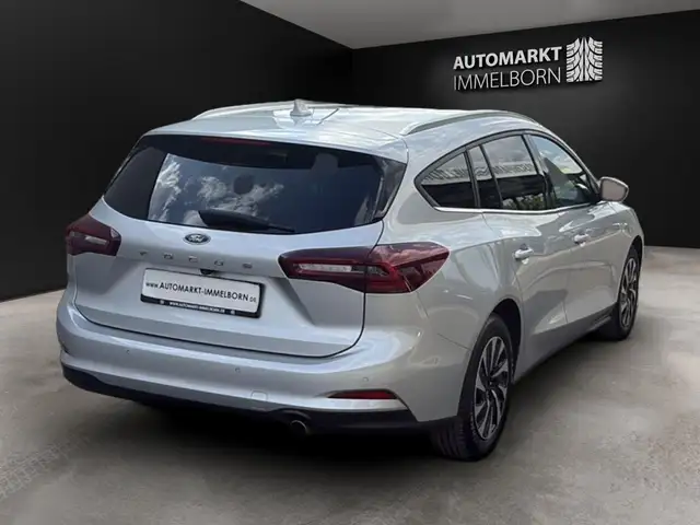 Ford Focus view 7