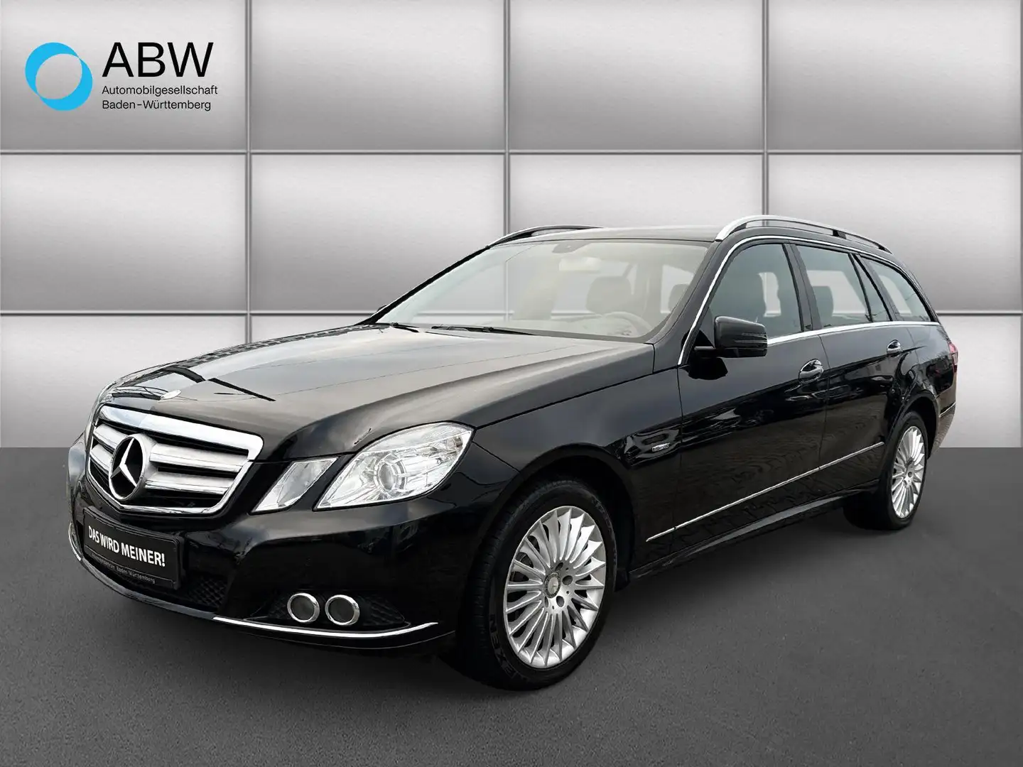 Mercedes-Benz E 200 BlueEfficiency NAVI Schwarz - 1