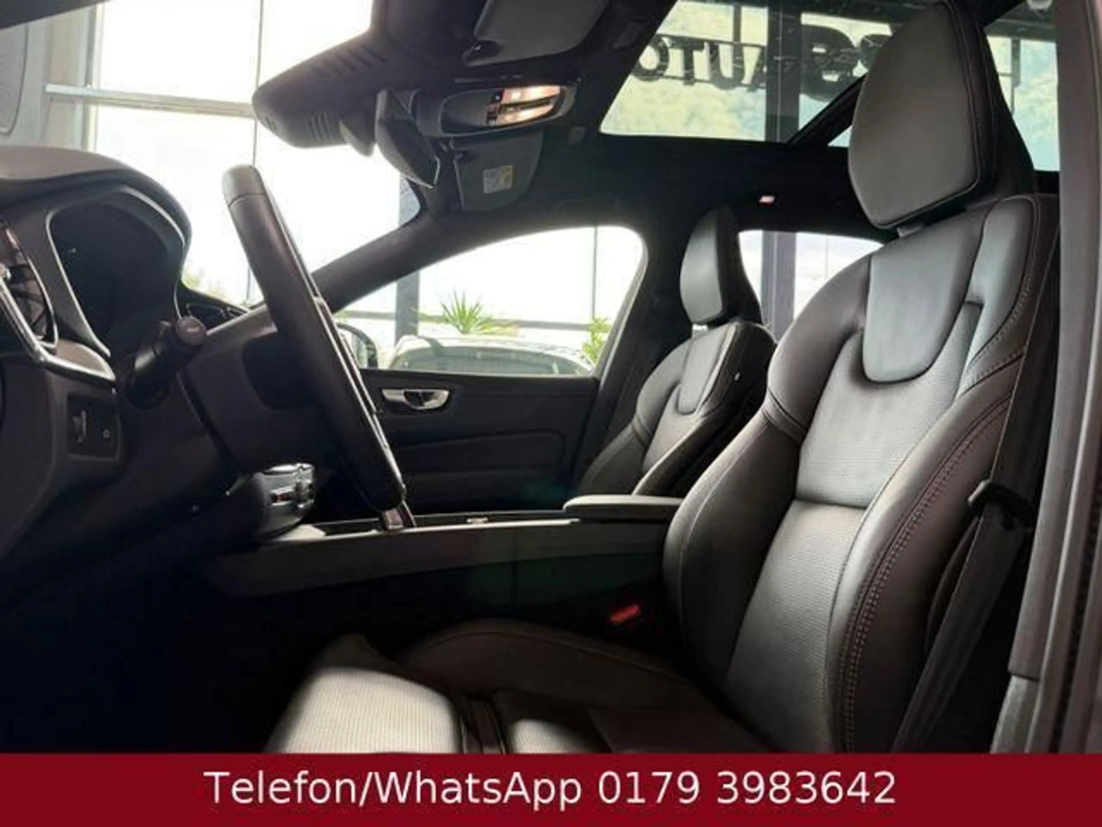 Volvo XC60 R Design 2WD Pano 22"Alu Memory Wenig Km... — photo 8