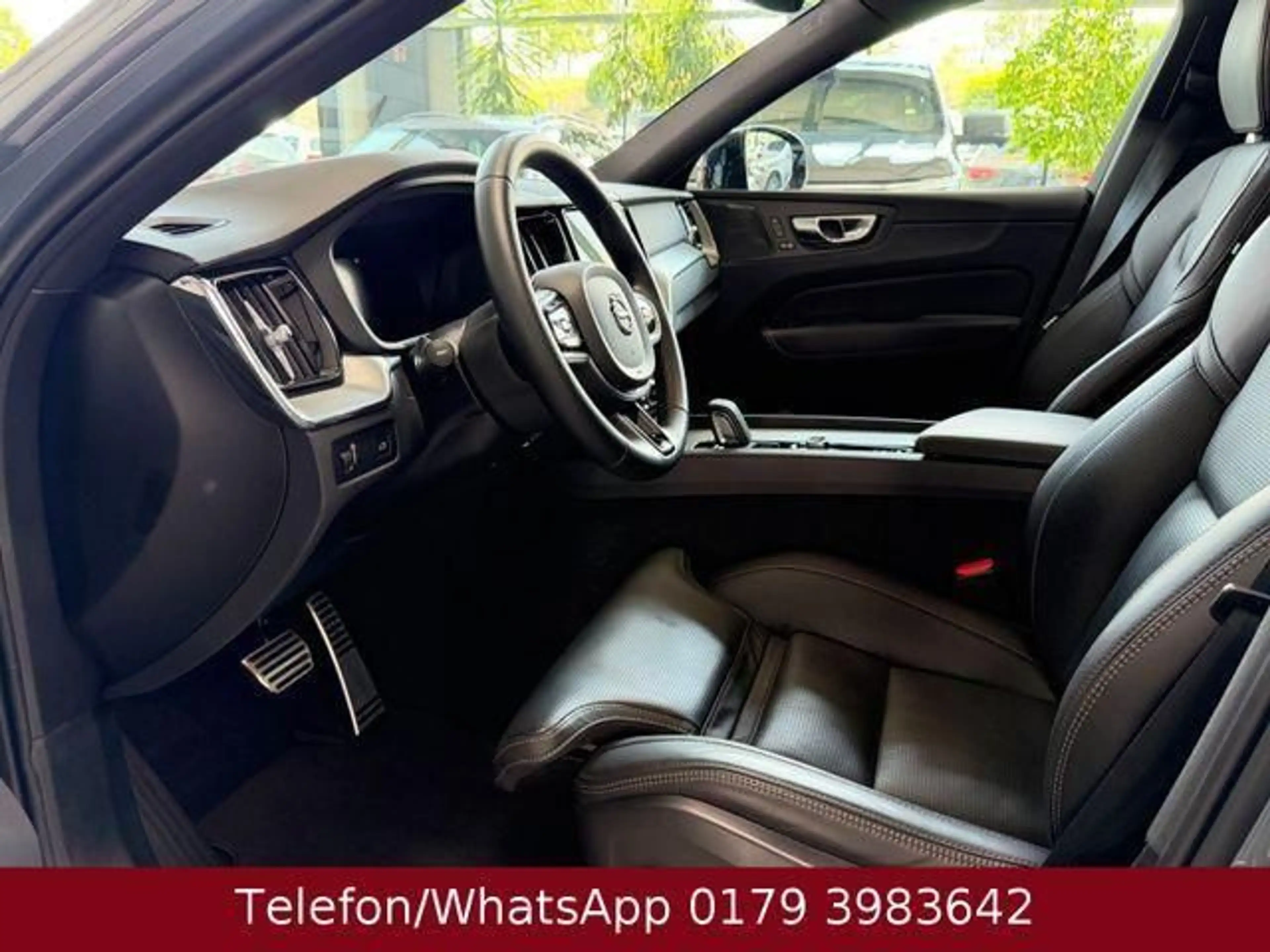 Volvo XC60 R Design 2WD Pano 22"Alu Memory Wenig Km... — photo 9