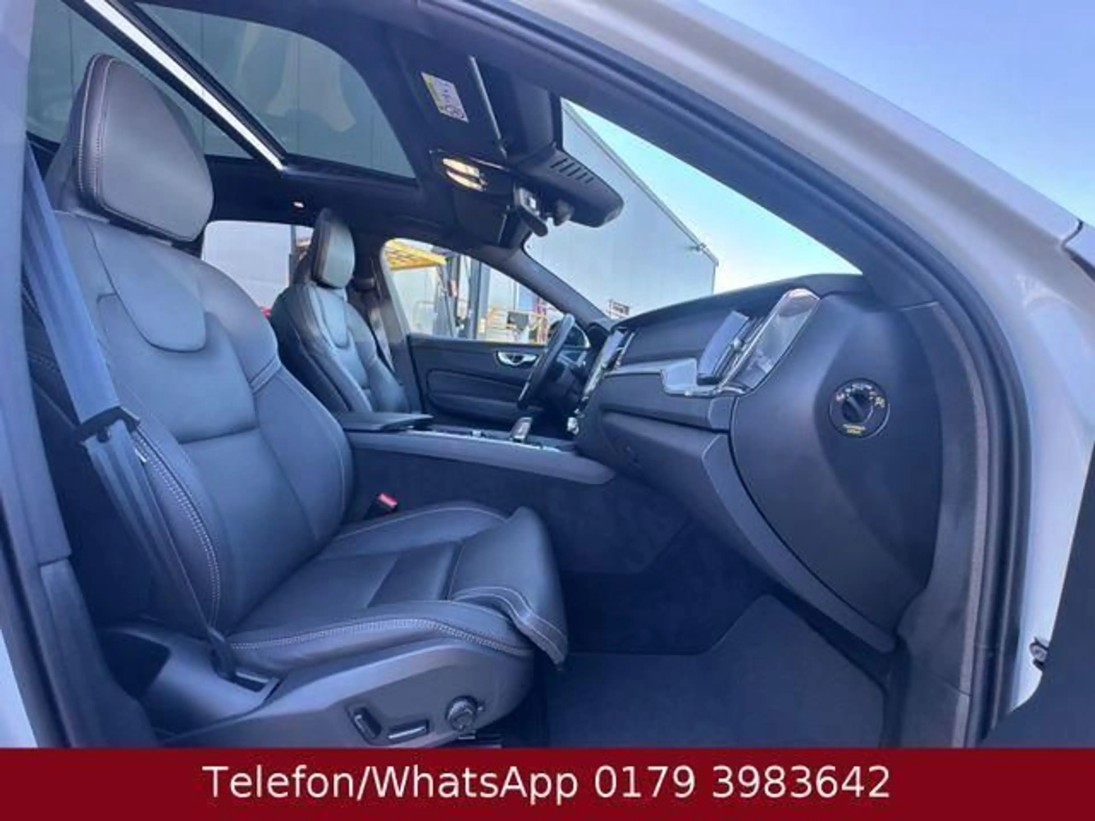Volvo XC60 R Design 2WD Pano 22"Alu Memory Wenig Km... — photo 12