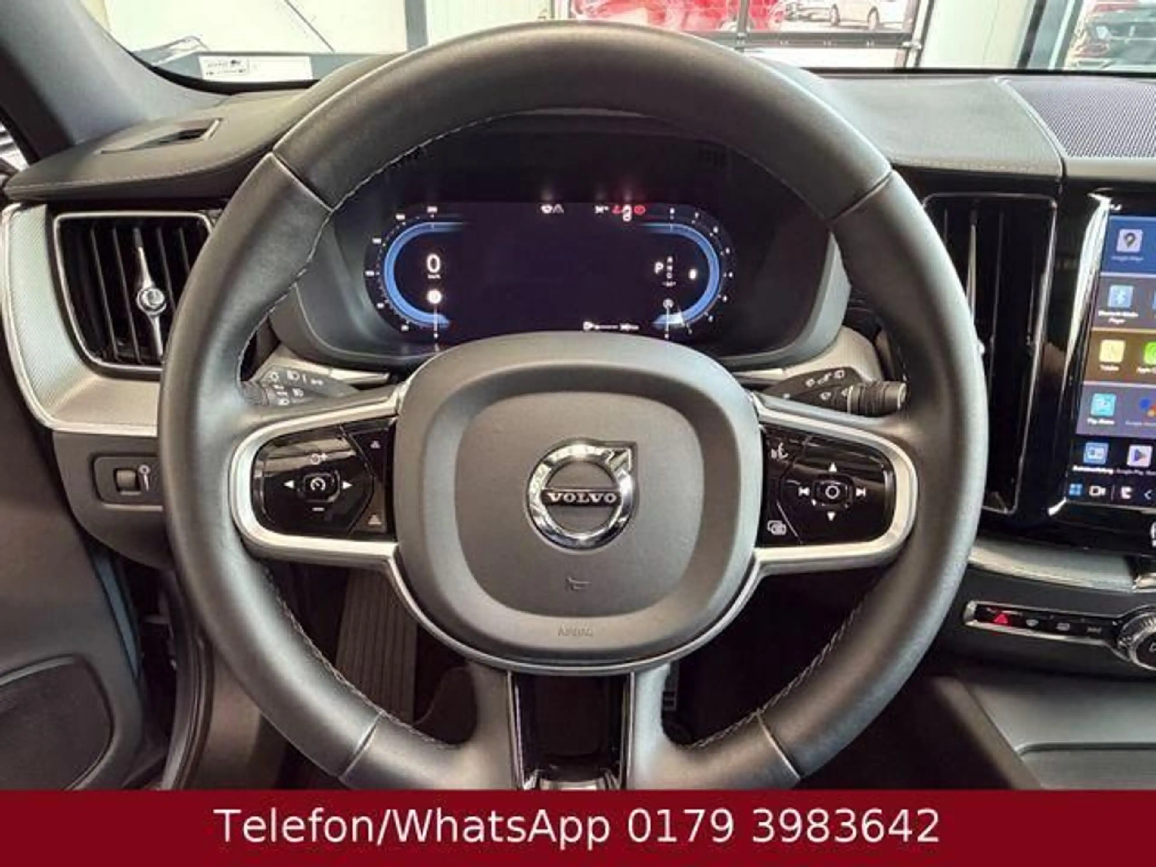 Volvo XC60 R Design 2WD Pano 22"Alu Memory Wenig Km... — photo 11
